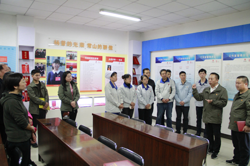 中国劳动关系学院劳模本科班学员到常山集团宣传工会十七大精神